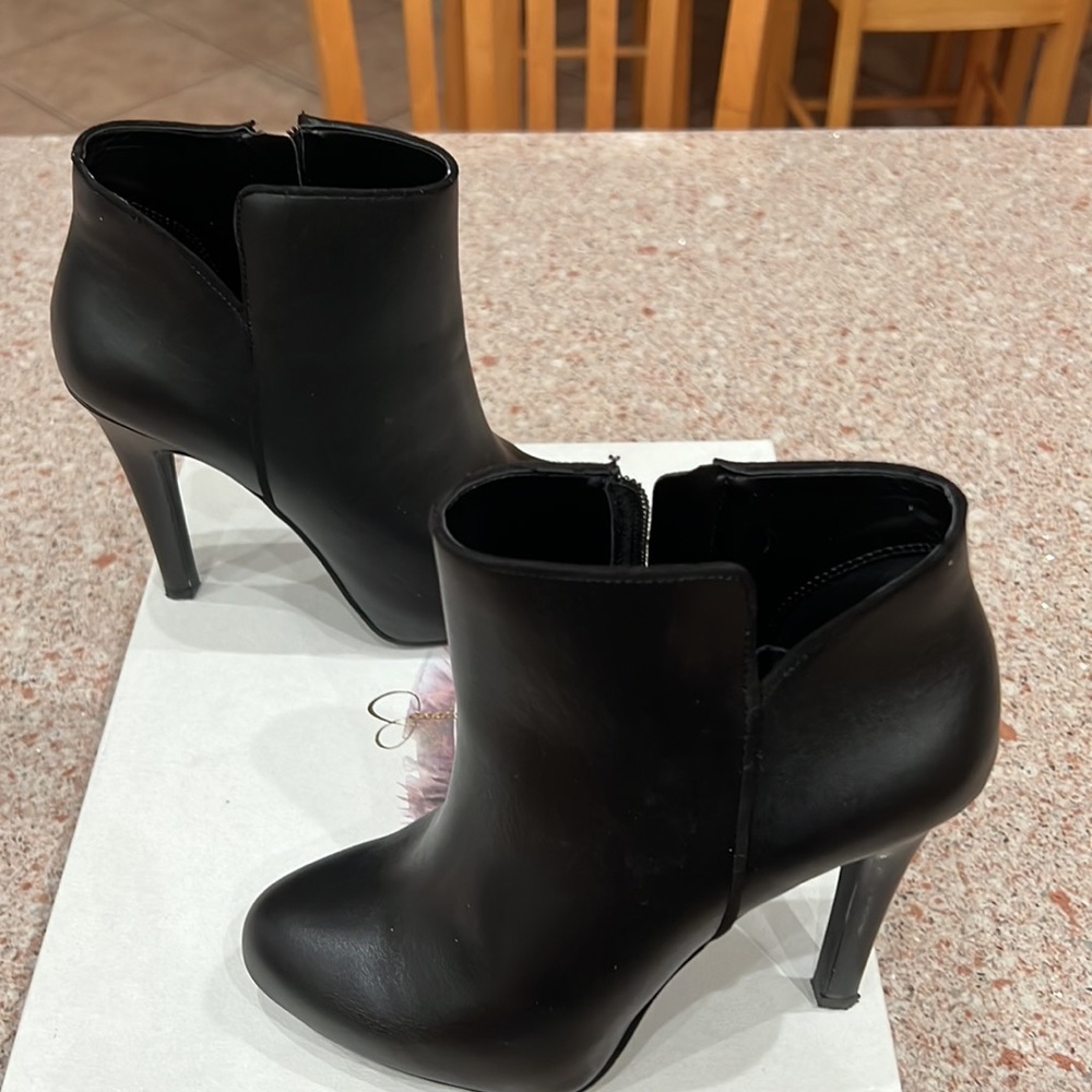 Jessica Simpson Black Dress Boots Size 6